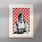 Tableau décoratif d'une femme marocaine, sur un fond de zellige marocain en rouge et blanc, encadré dans un cadre en bois - Format A5