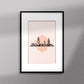 Tableau décoratif illustrant monuments emblématiques du Maroc  sur un fond rose pale, encadré dans un cadre noir - Format A3.